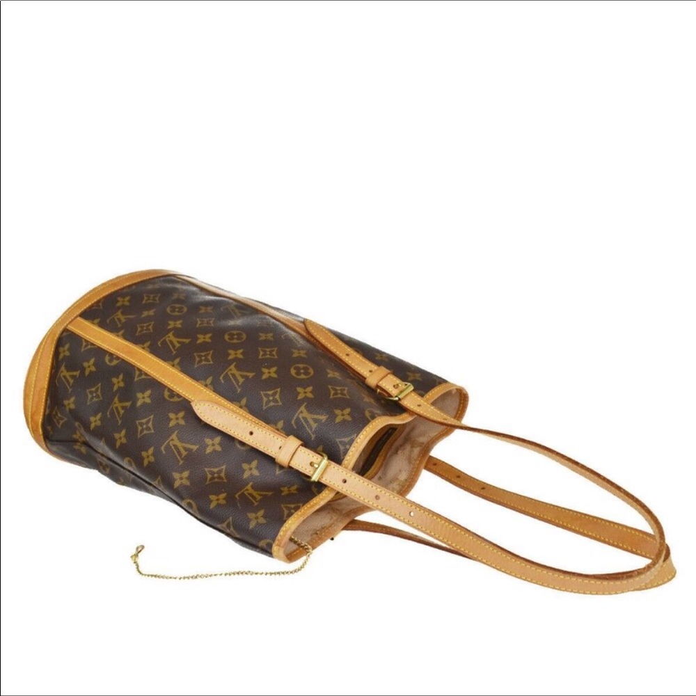 ๐HP๐90โs VTGโขLouis Vuitton GM XLG Bucket Monogram Bag, Authenticitated by Posh - Picture 5 of 16